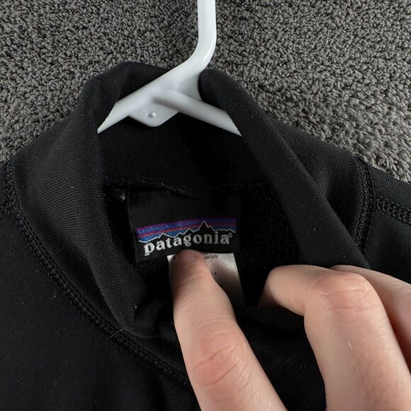 Patagonia Women XS Full Zip Black Jacket USA Made Stretch Adult Outdoors Logo - Picture 8 of 16